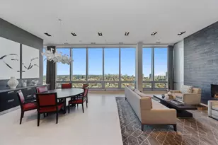 500 W Superior St, Chicago, IL 60654 - Photo 2