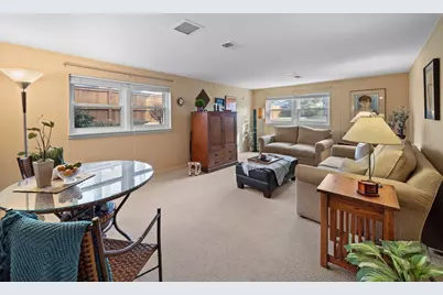 925 N Pecos Avenue, Mount Prospect, IL 60056 - Photo 14