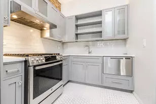 1829 W Huron St, Chicago, IL 60622 - Photo 10