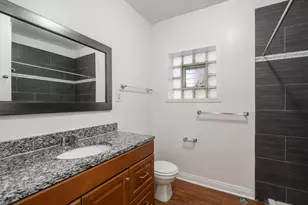2314 S Hoyne Ave, Chicago, IL 60608 - Photo 8