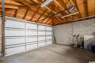 2314 S Hoyne Ave, Chicago, IL 60608 - Photo 26