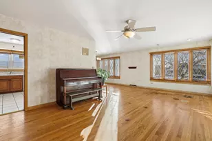 10729 Lamon Ave, Oak Lawn, IL 60453 - Photo 6