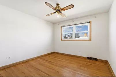 10729 Lamon Avenue, Oak Lawn, IL 60453 - Photo 16