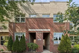 5318 N Ravenswood Ave, Chicago, IL 60640 - Photo 1