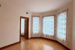 2613 W Walton Street W, Chicago, IL 60622 - Photo 2