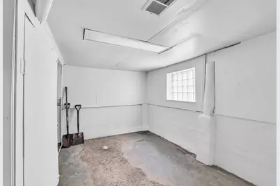 5150 W Dakin Street, Chicago, IL 60641 - Photo 26