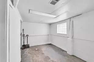 5150 W Dakin St, Chicago, IL 60641 - Photo 26