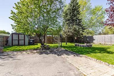 10205 W Chicago Avenue, Beach Park, IL 60099 - Photo 16