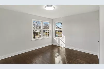 531 S Park Road, Lombard, IL 60148 - Photo 6