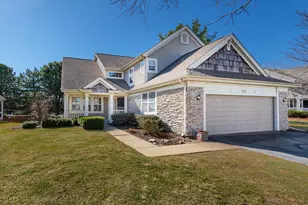 735 Nashua Ct, Crystal Lake, IL 60012 - Photo 1