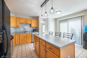 735 Nashua Ct, Crystal Lake, IL 60012 - Photo 14