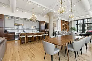 728 W Jackson Blvd, Chicago, IL 60661 - Photo 2