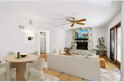 2019 E Avon Lane, Arlington Heights, IL 60004 - Photo 14