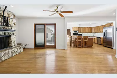 2019 E Avon Lane, Arlington Heights, IL 60004 - Photo 12