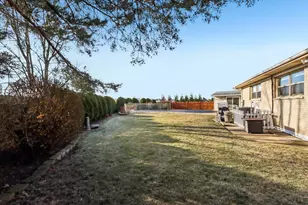 2019 E Avon Ln, Arlington Heights, IL 60004 - Photo 50