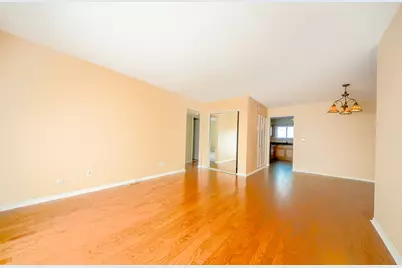 876 S Plum Grove Road #208, Palatine, IL 60067 - Photo 2