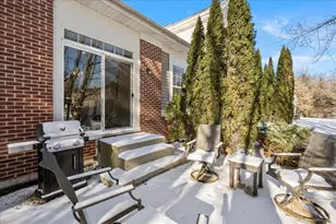 1018 Ravendale Ct, Naperville, IL 60540 - Photo 36