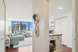 2700 N Hampden Ct, Chicago, IL 60614 - Photo 10