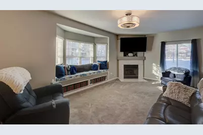 1094 Delta Drive #1094, Elgin, IL 60123 - Photo 6