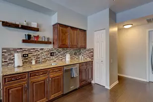 1094 Delta Dr, Elgin, IL 60123 - Photo 12