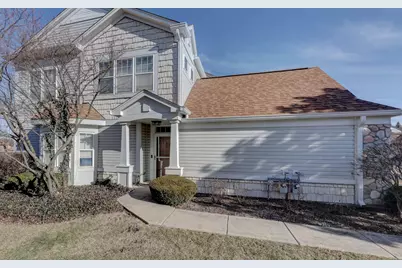 1094 Delta Drive #1094, Elgin, IL 60123 - Photo 2