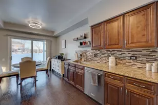 1094 Delta Dr, Elgin, IL 60123 - Photo 14