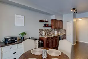 1094 Delta Dr, Elgin, IL 60123 - Photo 10