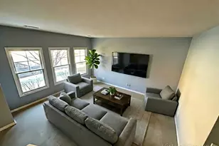 211 Prairie St, Elgin, IL 60120 - Photo 2