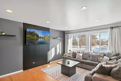 1809 Maplewood Court, Lindenhurst, IL 60046 - Photo 10