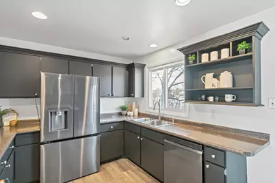 1809 Maplewood Court, Lindenhurst, IL 60046 - Photo 8