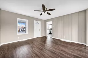 778 E 4th St, Galesburg, IL 61401 - Photo 4