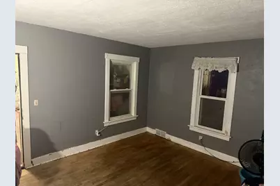 2903 Gideon Avenue, Zion, IL 60099 - Photo 8