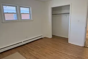 1105 Holiday Ln, Des Plaines, IL 60016 - Photo 10