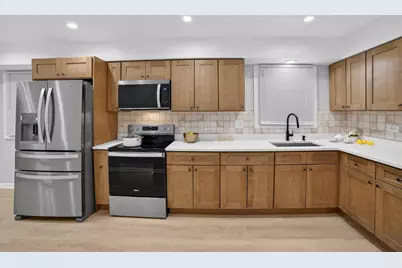 525 N Springfield Avenue, Chicago, IL 60624 - Photo 10