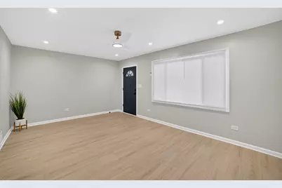 525 N Springfield Avenue, Chicago, IL 60624 - Photo 4