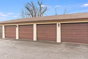 500 Valley Dr, Naperville, IL 60563 - Photo 16