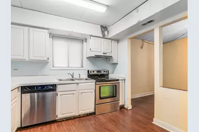 500 Valley Drive #100, Naperville, IL 60563 - Photo 6