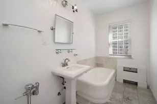 4300 N Marine Dr, Chicago, IL 60613 - Photo 16