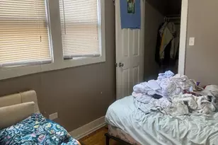 8520 S Kingston Ave, Chicago, IL 60617 - Photo 10