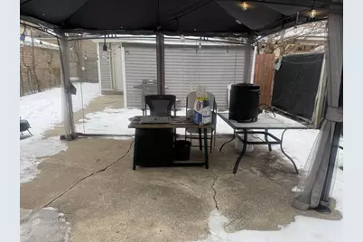 8520 S Kingston Avenue, Chicago, IL 60617 - Photo 26