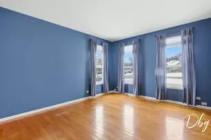 275 N Cambridge Ct, Grayslake, IL 60030 - Photo 6