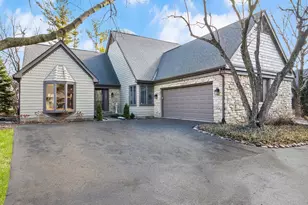 [Address not provided], Darien, IL 60561 - Photo 2