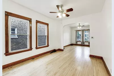 1112 N Spaulding Avenue, Chicago, IL 60651 - Photo 4