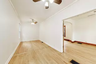 1112 N Spaulding Ave, Chicago, IL 60651 - Photo 8