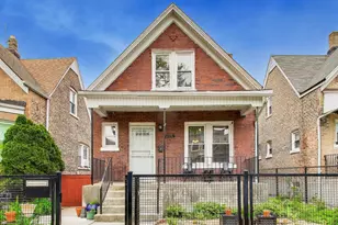 1112 N Spaulding Ave, Chicago, IL 60651 - Photo 1