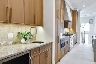 3723 N Oakley Ave, Chicago, IL 60618 - Photo 10