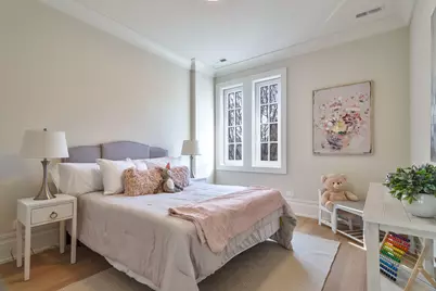 3723 N Oakley Avenue, Chicago, IL 60618 - Photo 36