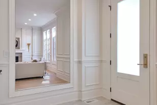 3723 N Oakley Ave, Chicago, IL 60618 - Photo 2