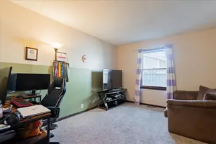 1512 E Fairlawn Dr, Urbana, IL 61802 - Photo 20