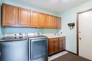 1512 E Fairlawn Dr, Urbana, IL 61802 - Photo 12